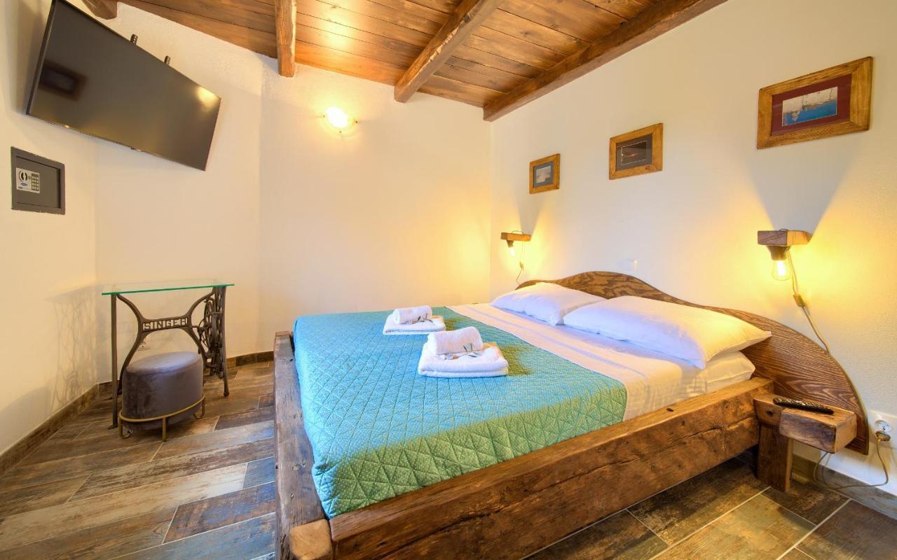 Вилла Stone Mill House Vrh  Экстерьер фото